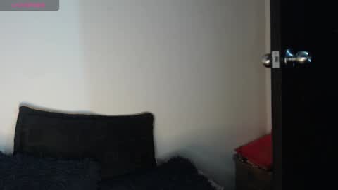 Megan and sophi online show from October 2025 05:38:01 AM