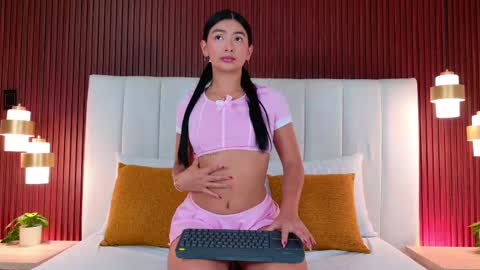 Snapshot of megan_cruzgb chatting on October 2025 12:35:01 PM Carolina Paez online show from October 2025 12:35:01 PM