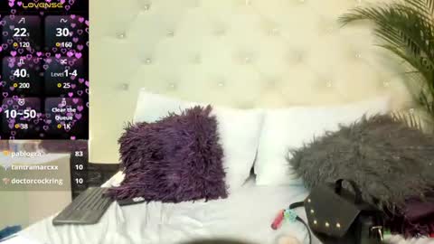     online show from December 2024 06:22:02 PM