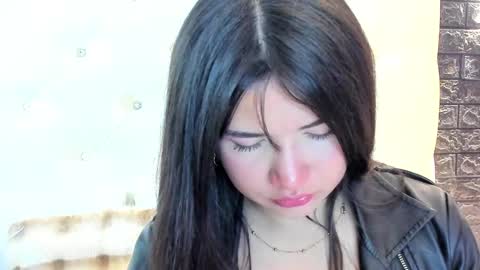     online show from February 2025 11:29:02 AM