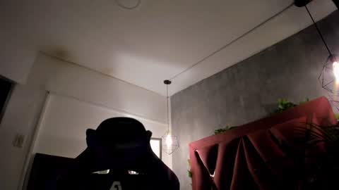    online show from December 2024 01:40:02 AM