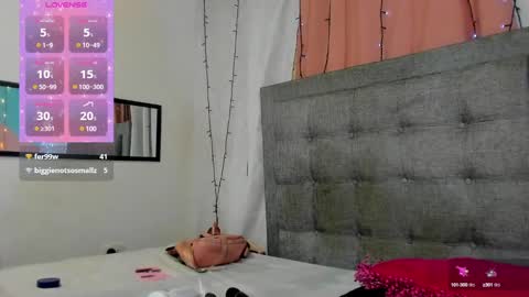 Snapshot of megan_kis9 chatting on December 2024 10:06:01 PM megan online show from December 2024 10:06:01 PM