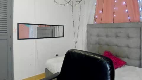 Snapshot of megan_kis9 chatting on December 2024 10:45:01 PM megan online show from December 2024 10:45:01 PM