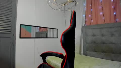 Snapshot of megan_kis9 chatting on February 2025 04:47:01 PM megan online show from February 2025 04:47:01 PM