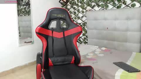 Snapshot of megan_kis9 chatting on September 2025 04:52:01 PM megan online show from September 2025 04:52:01 PM