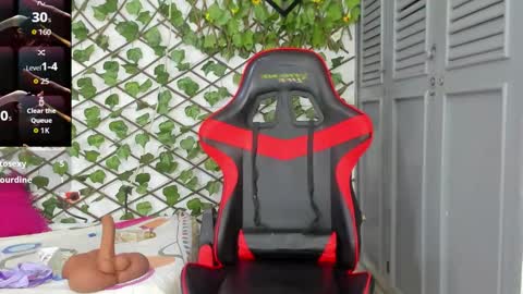 Snapshot of megan_kis9 chatting on November 2025 03:01:01 PM megan online show from November 2025 03:01:01 PM