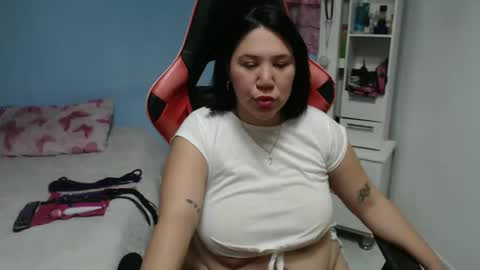 Snapshot of megan_slut1 chatting on October 2025 11:37:01 PM Megan online show from October 2025 11:37:01 PM