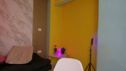 Megan online show from September 2025 02:38:02 PM