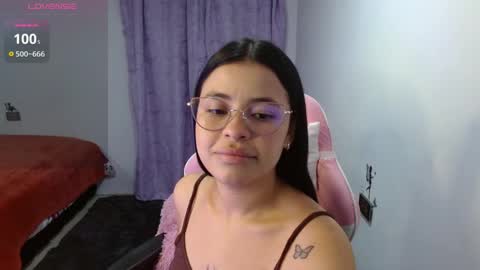 Carolina online show from October 2025 01:38:01 AM