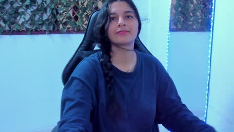 megan white 01  online show from January 2025 08:14:02 PM