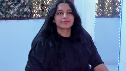 megan white 01  online show from January 2025 05:15:02 PM