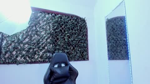 megan white 01  online show from January 2025 12:38:01 AM