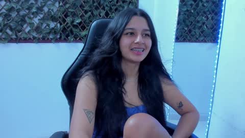 megan white 01  online show from January 2025 10:40:01 AM