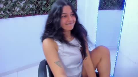 megan white 01  online show from February 2025 04:00:02 AM