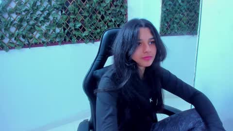 megan white 01  online show from February 2025 05:30:02 AM