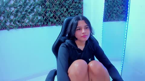 megan white 01  online show from February 2025 08:36:02 AM
