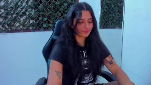 megan white 01  online show from March 2025 02:36:02 AM
