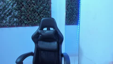 megan white 01  online show from March 2025 03:32:02 AM