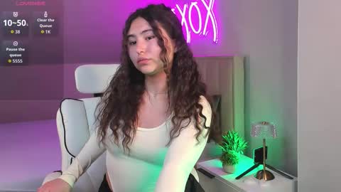 Snapshot of megan_williamms chatting on September 2025 08:16:01 AM Megan online show from September 2025 08:16:01 AM