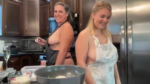 Meganashleyy212 online show from October 2025 10:28:02 PM