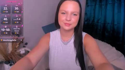 Snapshot of meganberrybb chatting on September 2025 03:11:01 AM Meganberry online show from September 2025 03:11:01 AM