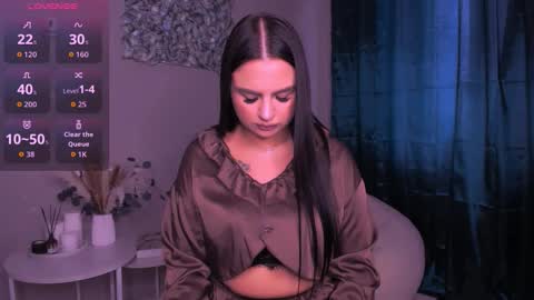 Snapshot of meganberrybb chatting on October 2025 02:52:01 AM Meganberry online show from October 2025 02:52:01 AM