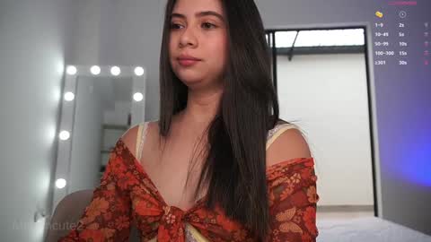 Snapshot of megancute2 chatting on January 2025 06:48:01 PM Luz -----OF mgluz2--- Next stream 1122024 1400Colombian time online show from January 2025 06:48:01 PM