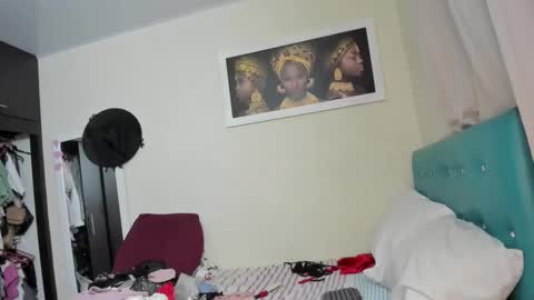 Snapshot of meganhotxx2 chatting on October 2025 02:47:02 AM megan online show from October 2025 02:47:02 AM