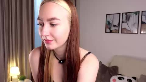 Sara  online show from September 2025 11:42:01 AM