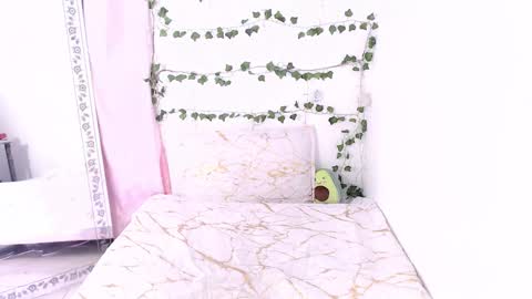 MEGAN online show from September 2025 11:10:02 PM