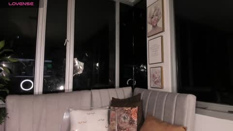 Mara online show from February 2025 10:40:01 AM