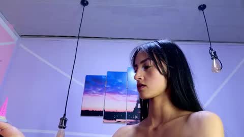 Snapshot of megann_noa chatting on October 2025 07:27:02 PM Megann Noa online show from October 2025 07:27:02 PM