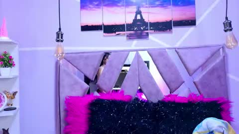 Snapshot of megann_noa chatting on November 2025 07:25:01 PM Megann Noa online show from November 2025 07:25:01 PM