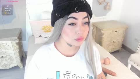 Snapshot of meganstar__ chatting on October 2025 11:22:01 AM Megan online show from October 2025 11:22:01 AM