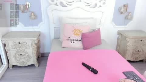 Snapshot of meganstar__ chatting on November 2025 12:16:01 PM Megan online show from November 2025 12:16:01 PM