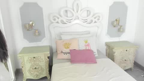 Snapshot of meganstar__ chatting on November 2025 12:05:02 PM Megan online show from November 2025 12:05:02 PM