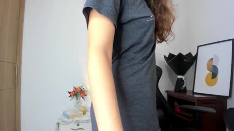 Snapshot of meghan_falcon chatting on November 2025 11:33:01 AM Meghan online show from November 2025 11:33:01 AM