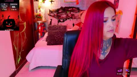 Snapshot of meghan_nill chatting on October 2025 02:56:01 AM Meghan online show from October 2025 02:56:01 AM