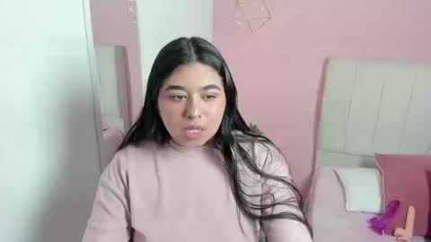 mehilinlee online show from September 2025 02:41:01 PM