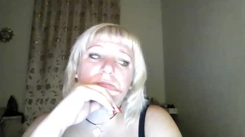 MeilomaWesa online show from September 2025 06:33:01 PM