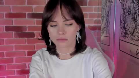 Katie  Payne online show from October 2025 04:22:01 AM