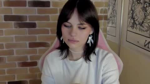 Katie  Payne online show from November 2025 03:25:02 PM