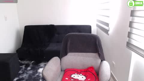 Snapshot of meko_hzu chatting on March 2025 08:18:02 PM WETWATERMELL online show from March 2025 08:18:02 PM