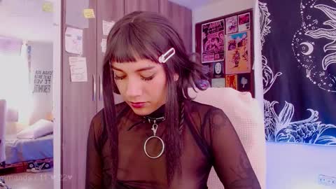 Melissa  -  -  Please help me to reach 100 thumbs up online show from October 2025 07:54:01 PM