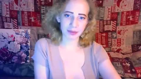 Snapshot of mel_mellie chatting on March 2025 08:00:01 PM Mel Mellie online show from March 2025 08:00:01 PM