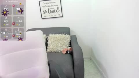 melan_owen online show from December 2024 11:02:01 AM