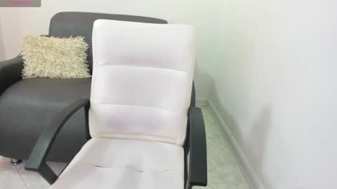 melan_owen online show from December 2024 10:55:02 AM