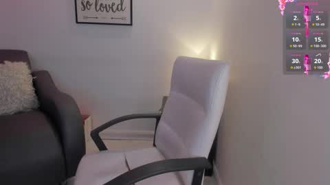 melan_owen online show from November 2025 11:09:01 AM