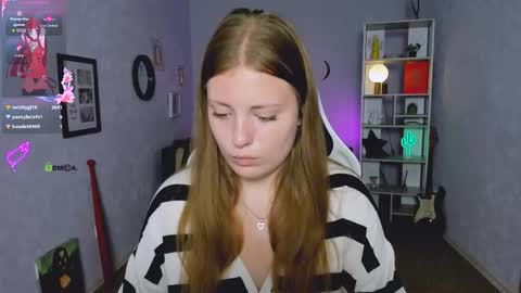 melani_bumm online show from September 2025 12:18:01 PM