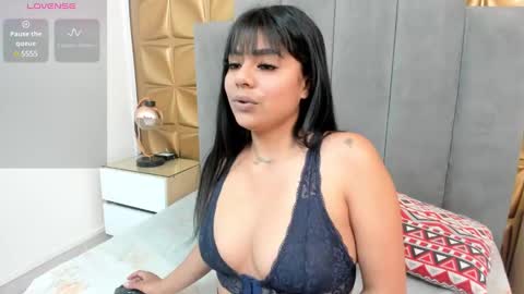 Melani online show from February 2025 01:42:02 PM